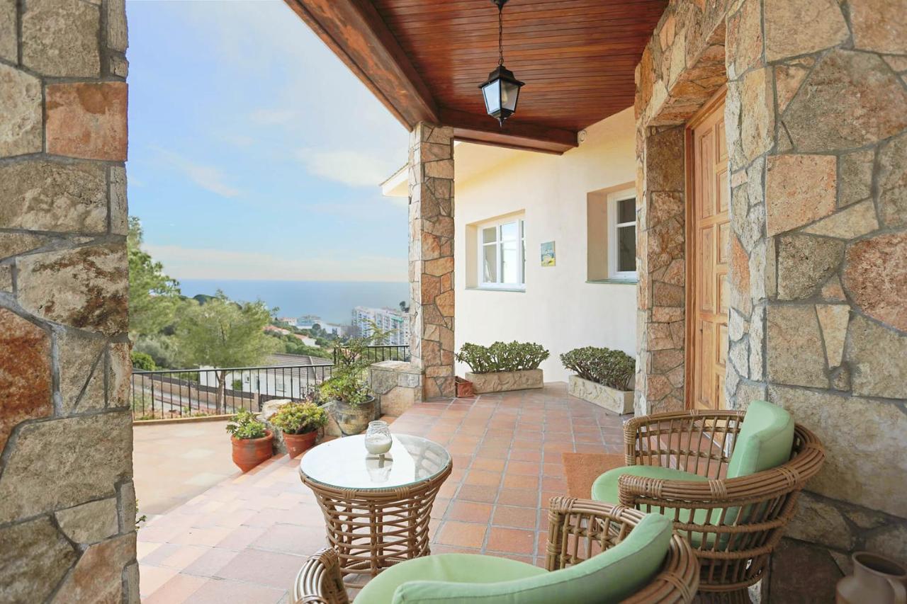 Homestay Villa Estrella - Costa Brava Calella Dış mekan fotoğraf