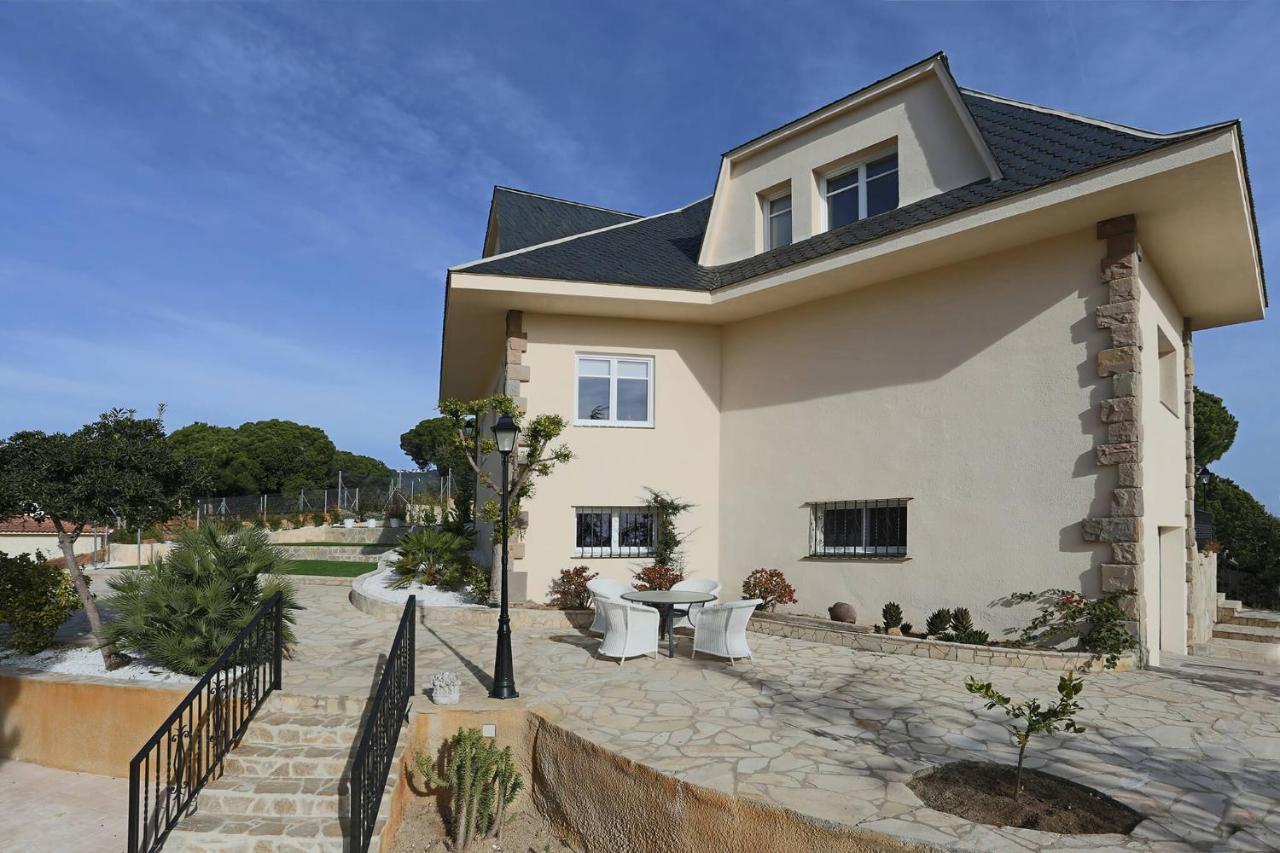 Homestay Villa Estrella - Costa Brava Calella Dış mekan fotoğraf