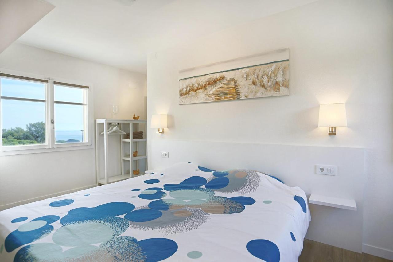 Homestay Villa Estrella - Costa Brava Calella Oda fotoğraf