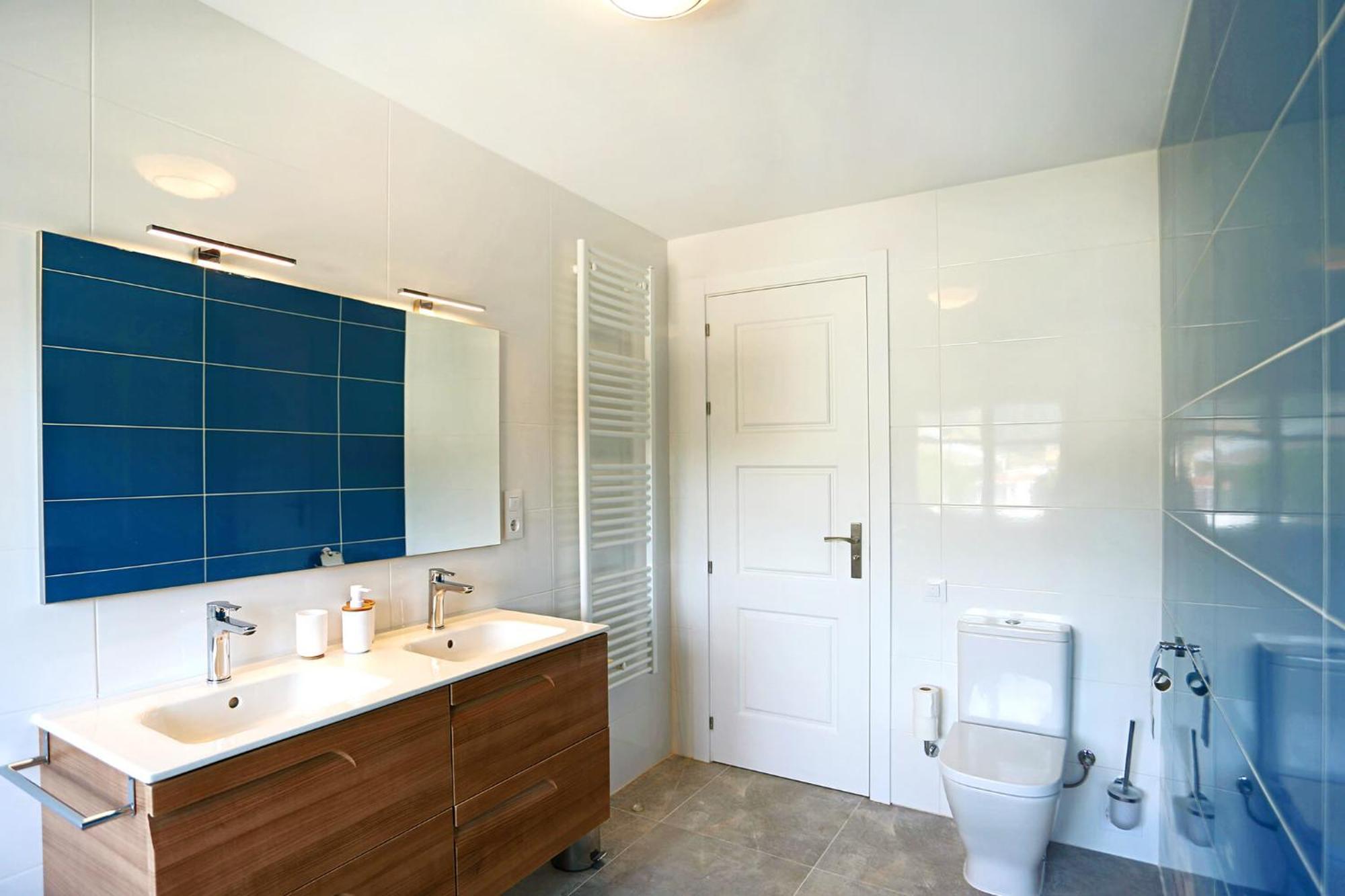 Homestay Villa Estrella - Costa Brava Calella Oda fotoğraf